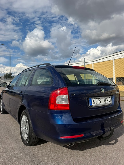 Skoda Octavia 5 of 10