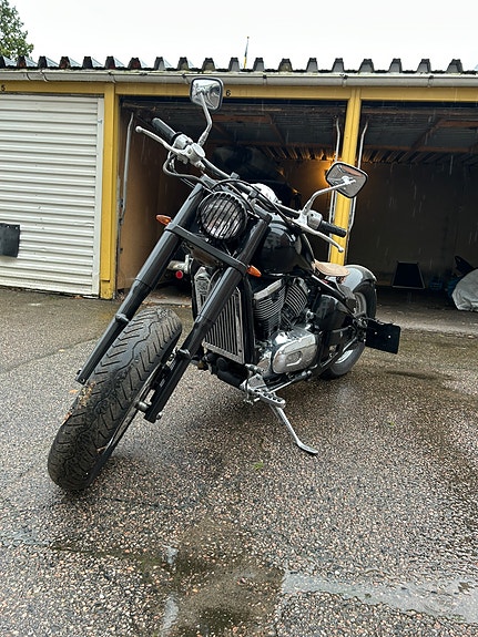 Kawasaki Vulcan 800 2 of 5