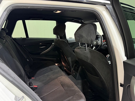 BMW 320d 12 of 18