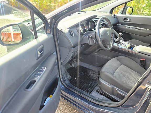 Peugeot 3008 11 of 23