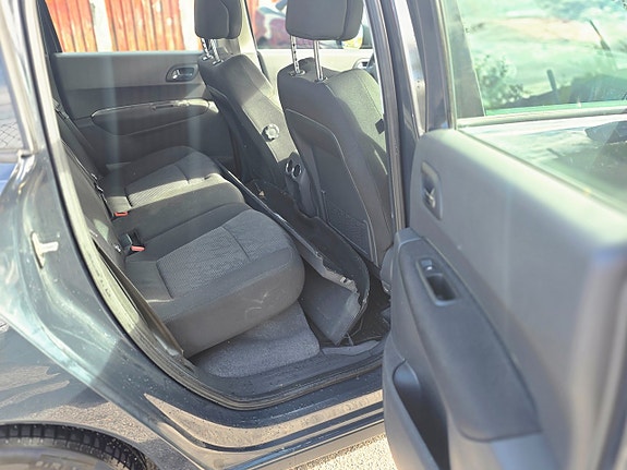 Peugeot 3008 19 of 23