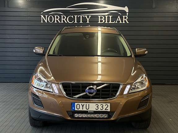 Volvo XC60 7 of 12