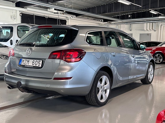 Opel Astra 3 of 9