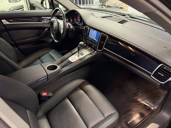 Porsche Panamera S 15 of 23
