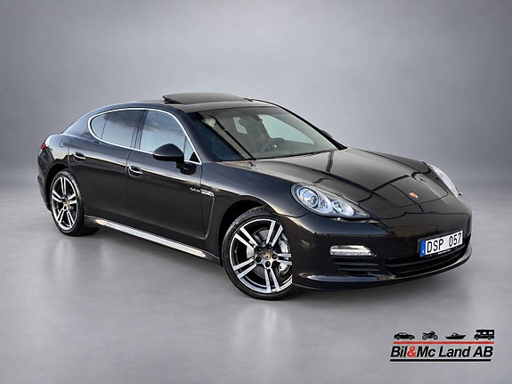 Porsche Panamera S 6 of 23