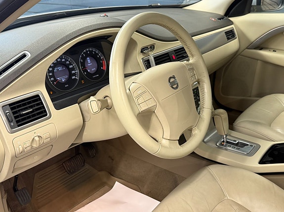 Volvo S80 8 of 11