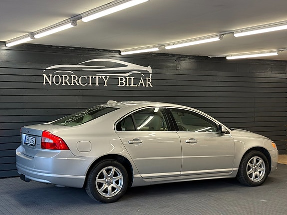 Volvo S80 4 of 11