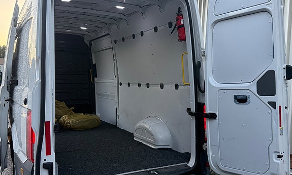 Volkswagen Crafter 35 8 of 18
