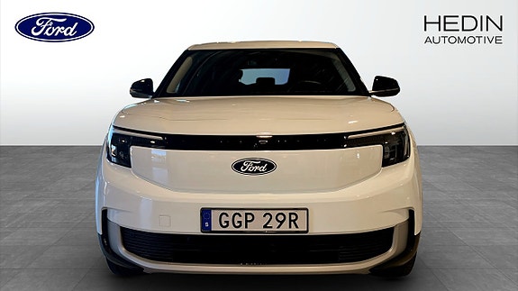 Ford Explorer 8 of 13