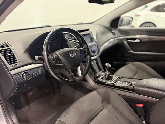 Hyundai i40 11 of 24