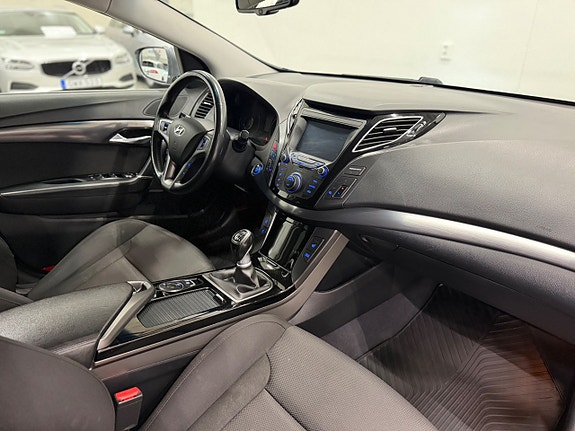 Hyundai i40 13 of 24