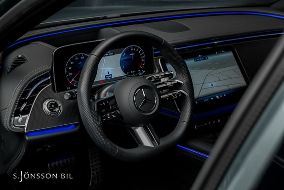Mercedes-Benz E300 e 18 of 21