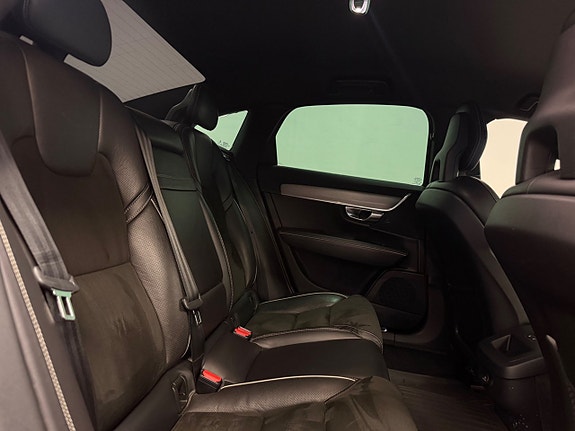 Volvo S90 14 of 21