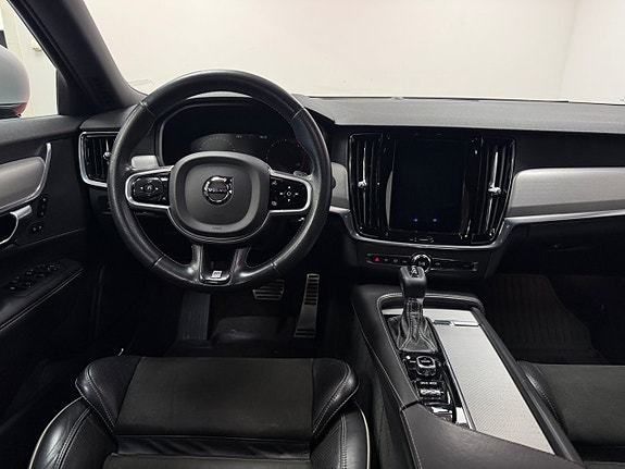 Volvo S90 10 of 21