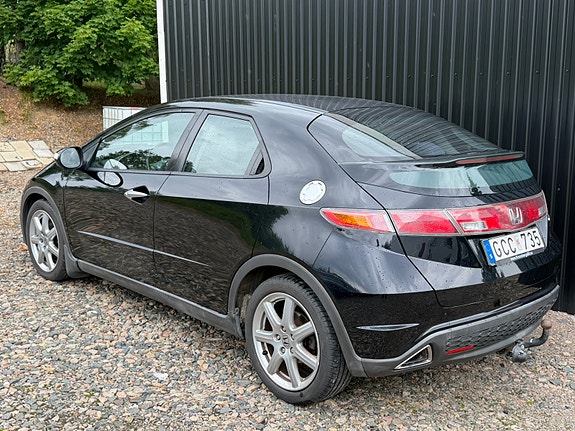 Honda Civic 4 of 8