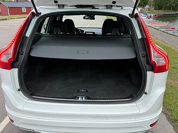 Volvo XC60 6 of 10