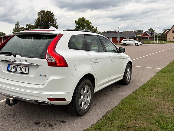 Volvo XC60 4 of 10