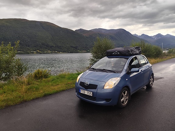 Toyota Yaris 25 of 26
