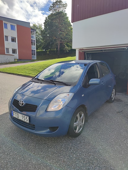 Toyota Yaris 9 of 26