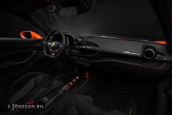 Ferrari F8 Tributo 23 of 30