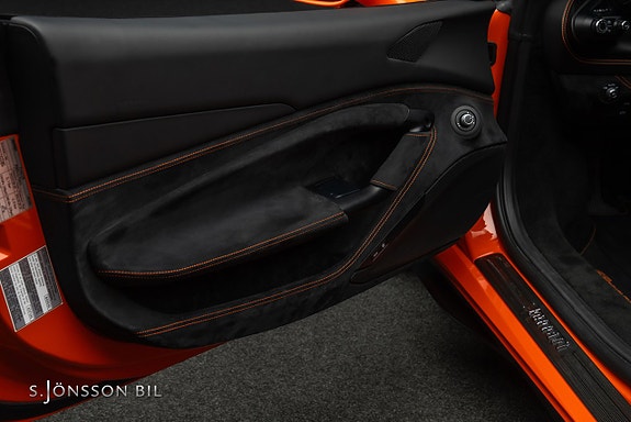 Ferrari F8 Tributo 30 of 30