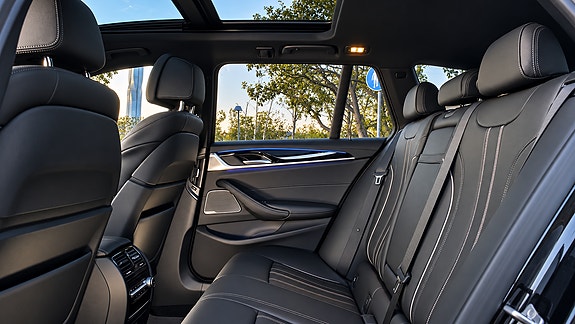 BMW 540i 7 of 20