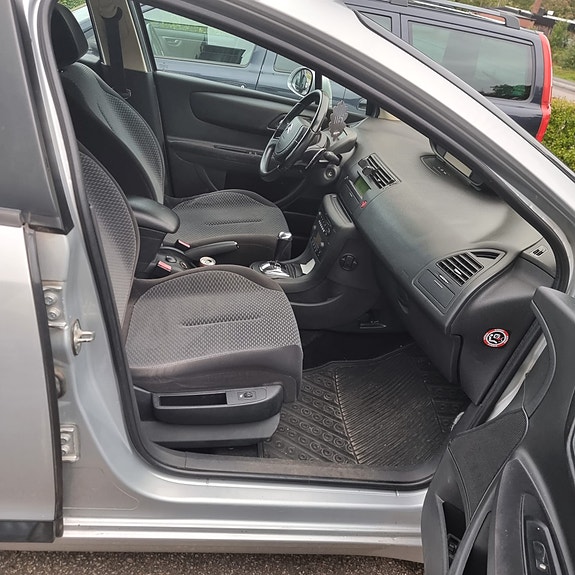 Citroen C4 6 of 11