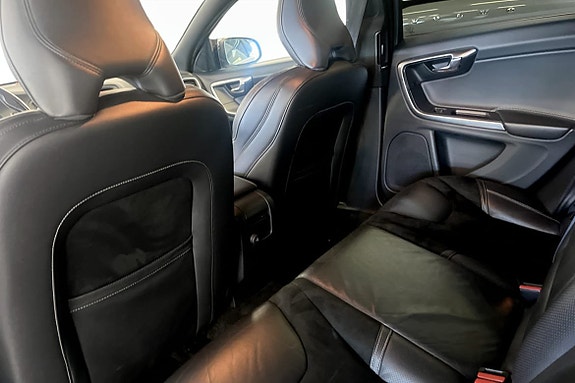 Volvo V60 8 of 9