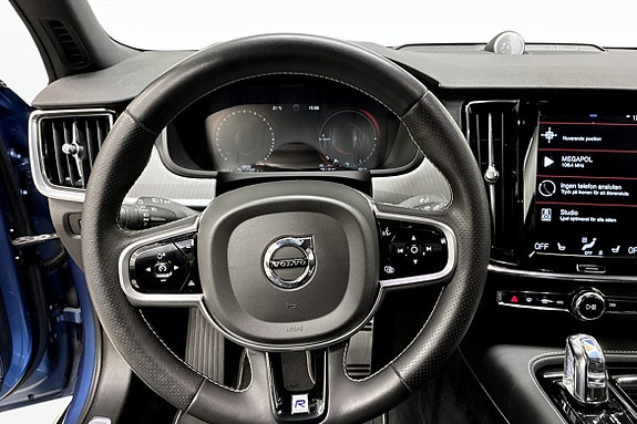 Volvo S90 7 of 9
