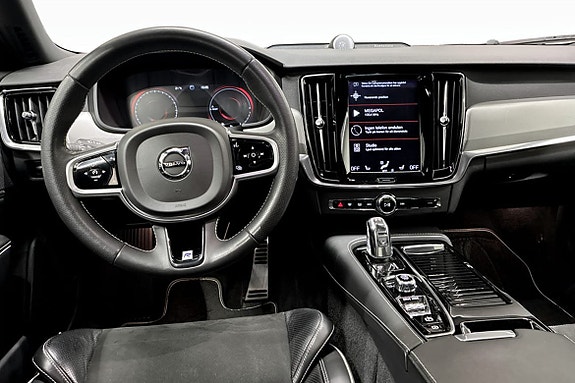 Volvo S90 4 of 9