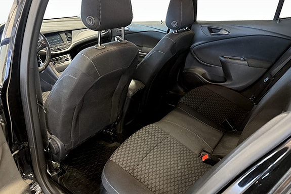 Opel Astra 8 of 9
