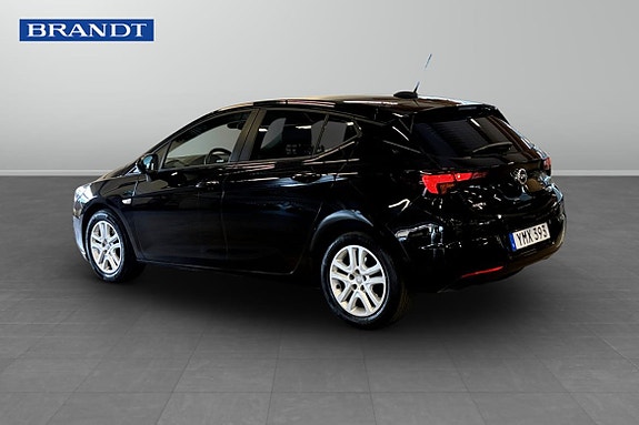 Opel Astra 2 of 9
