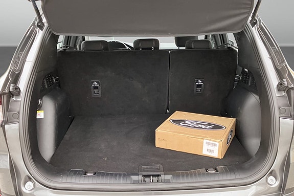 Ford Kuga 10 of 10