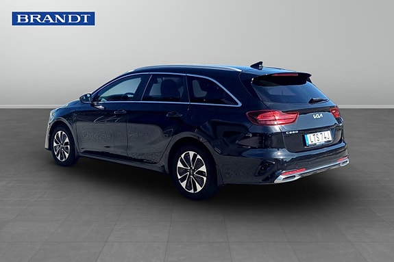 Kia Ceed 4 of 18