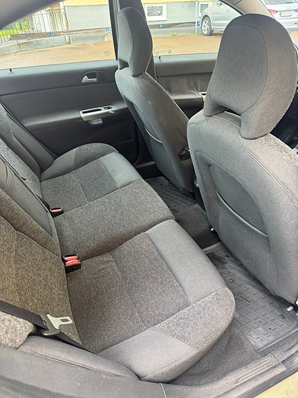 Volvo S40 15 of 17
