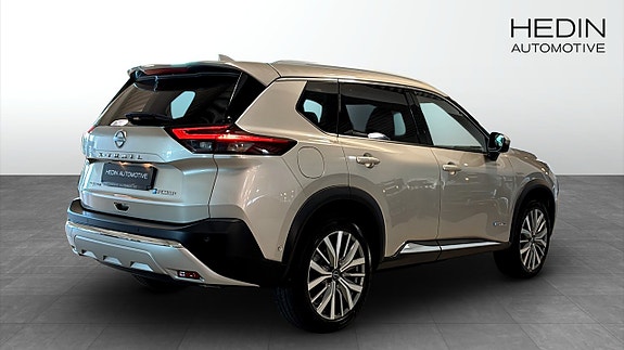 Nissan X-Trail 2 of 13