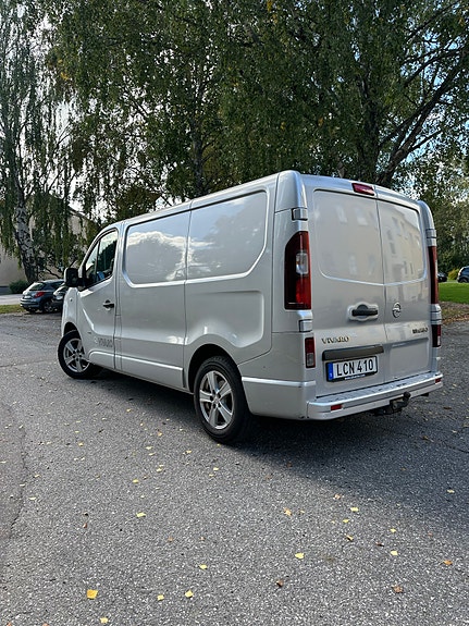 Opel Vivaro 5 of 10