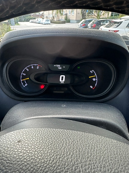 Opel Vivaro 8 of 10