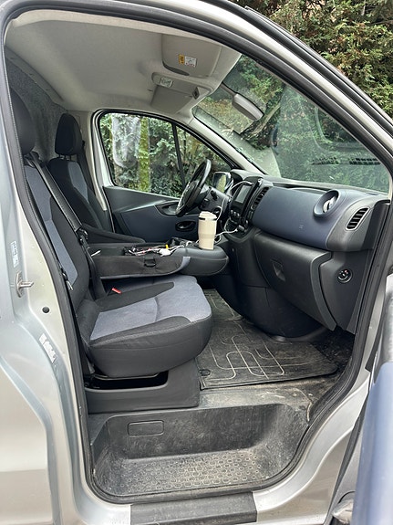Opel Vivaro 10 of 10