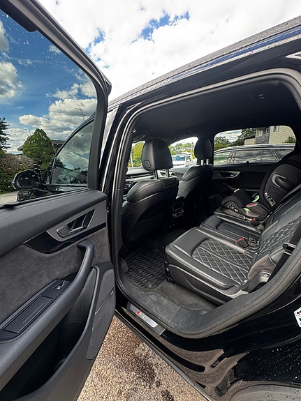 Audi SQ7 11 of 14