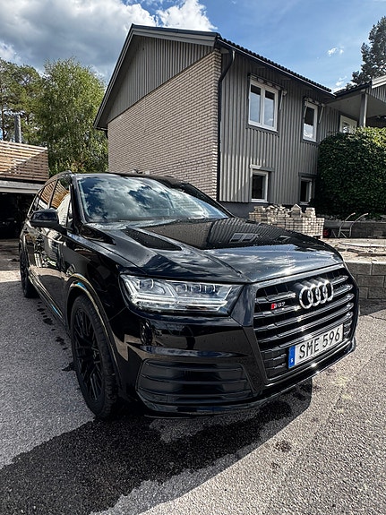 Audi SQ7 3 of 14