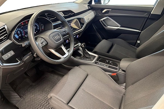 Audi Q3 10 of 22