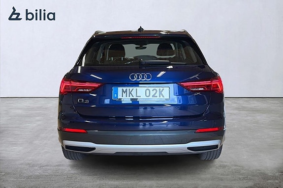Audi Q3 5 of 22
