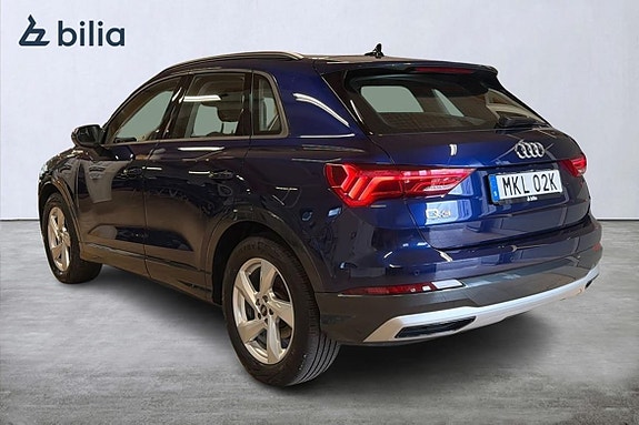 Audi Q3 2 of 22