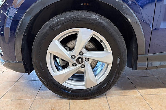 Audi Q3 14 of 22