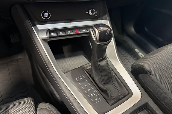 Audi Q3 15 of 22