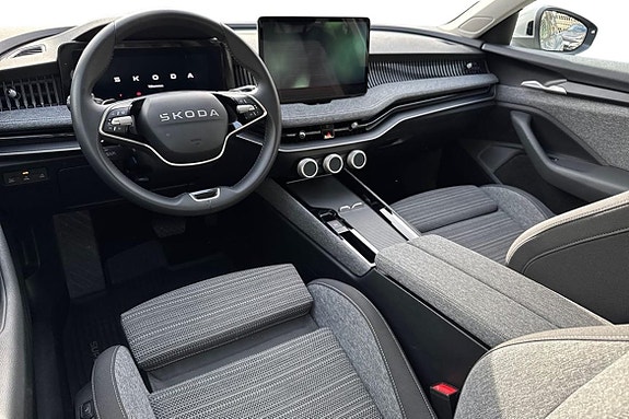 Skoda Superb 3 of 14