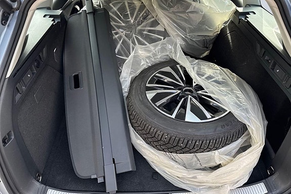 Skoda Superb 4 of 14