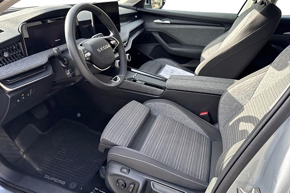 Skoda Superb 5 of 14