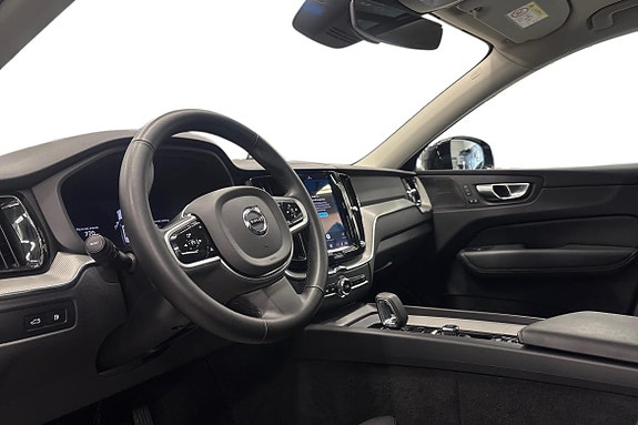 Volvo XC60 8 of 23